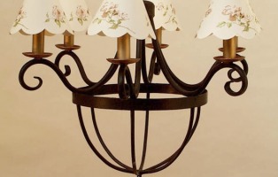 Illuminazione camera da letto country