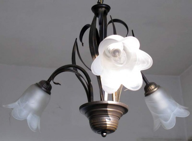 Lampadari soggiorno country: ferro battuto, vetro, ceramica Lampadari per ingresso